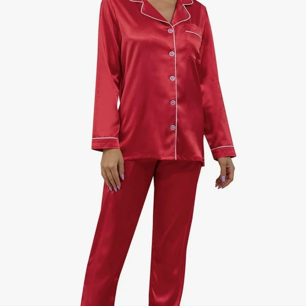 Clothes - Picture 15 of 16